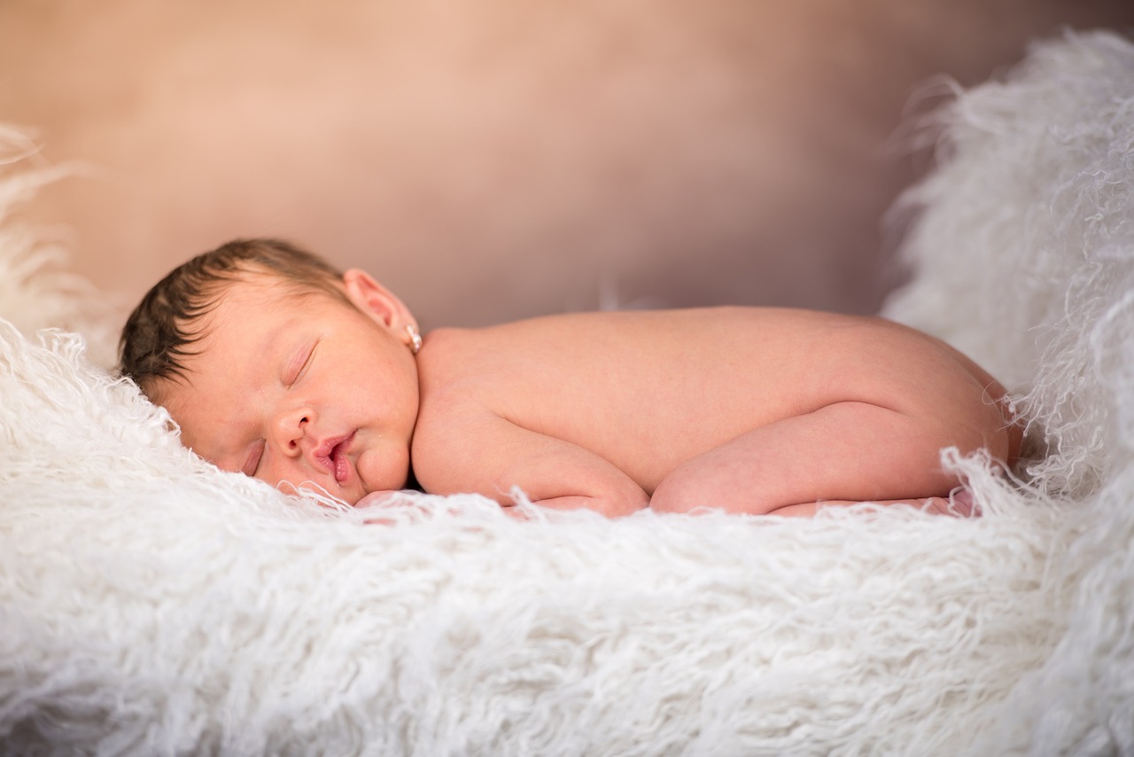 孕妈助孕服务生的婴儿护理视频制作（护理孕妈助孕服务生的婴儿视频教程）